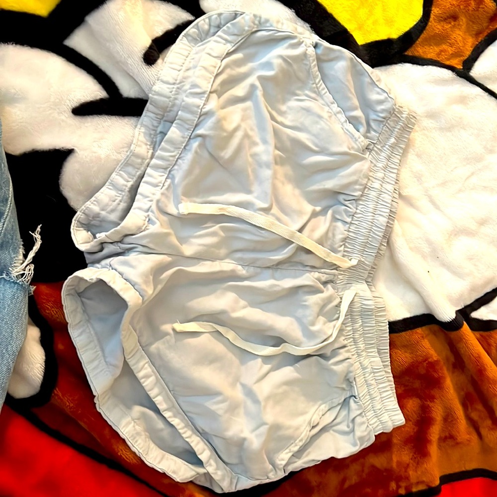 Small/medium light blue